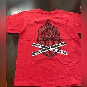 “Fornite” Boys Short Sleeve Shirt Size 10-12
USED